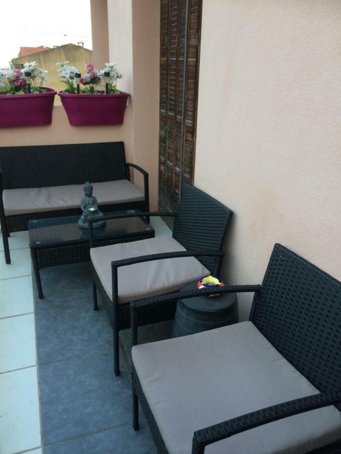 Chambre Dans Guest House Borrigo Menton Bagian luar foto